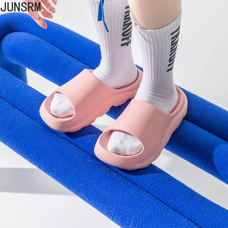 slides for women 2022 luxury brand deisgner slippers Thick bottom slides Unisex Beach Sandals woman fashion slides
slides for women 2022 luxury brand deisgner slippers Thick bottom slides Unisex Beach Sandals woman fashion slides
