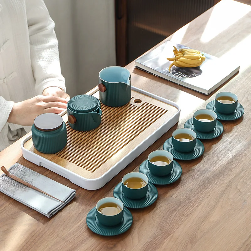 Portable Retro Tea Set Ceremony Kung Fu Classic Chinese Afternoon Tea Set Display Coffee Office Furniture Taza Te Tea Cup HX50NU
Portable Retro Tea Set Ceremony Kung Fu Classic Chinese Afternoon Tea Set Display Coffee Office Furniture Taza Te Tea Cup HX50NU