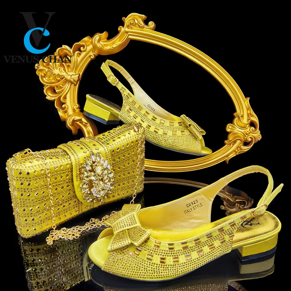 New Gold Color Italian Shoes and Bags To Match Shoes with Bag Set Decorated with Rhinestone Shoes and Bag Set African Sets 2022
New Gold Color Italian Shoes and Bags To Match Shoes with Bag Set Decorated with Rhinestone Shoes and Bag Set African Sets 2022