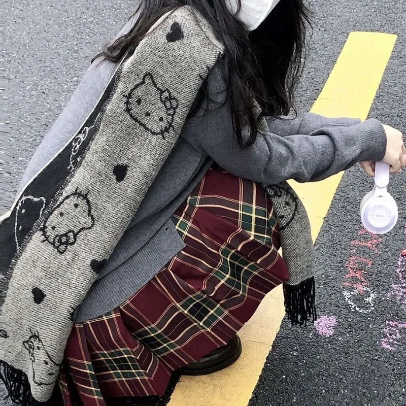 New Kawaii Sanrios Plush Scarf KT Cat Cartoon Winter Warm Black Grey Double Sided Thickened Scarf Versatile Simple Fashion Dress
New Kawaii Sanrios Plush Scarf KT Cat Cartoon Winter Warm Black Grey Double Sided Thickened Scarf Versatile Simple Fashion Dress