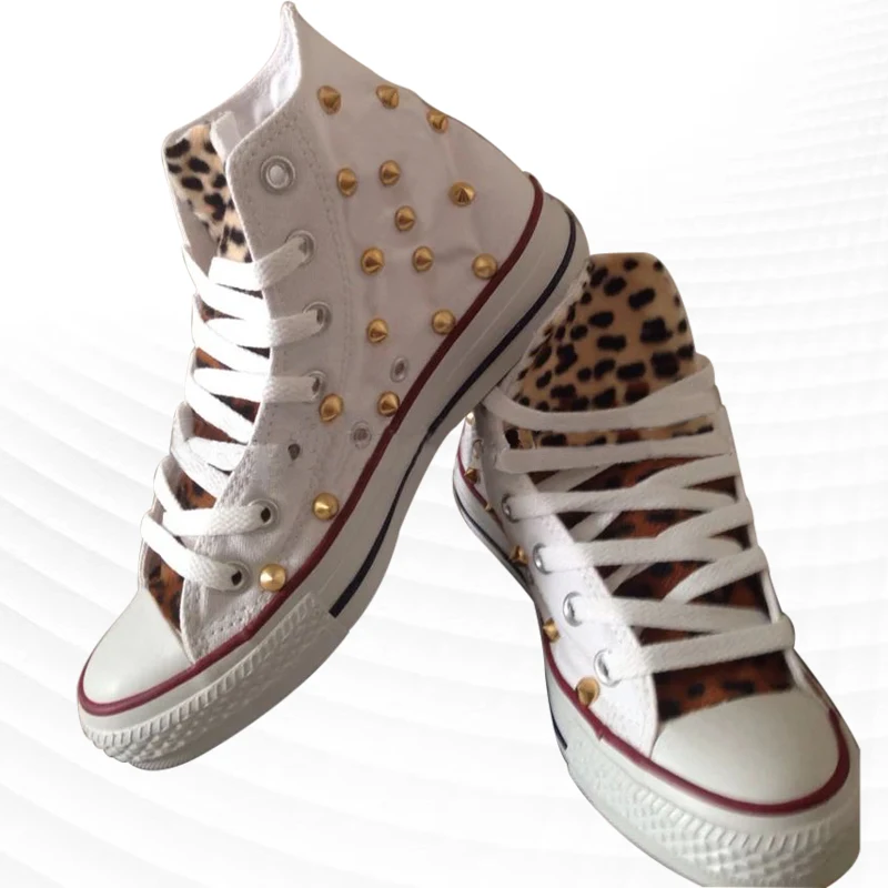 Different color leopard rivet high top canvas shoes hand-customized sports walking women's large size 35-46
Different color leopard rivet high top canvas shoes hand-customized sports walking women's large size 35-46