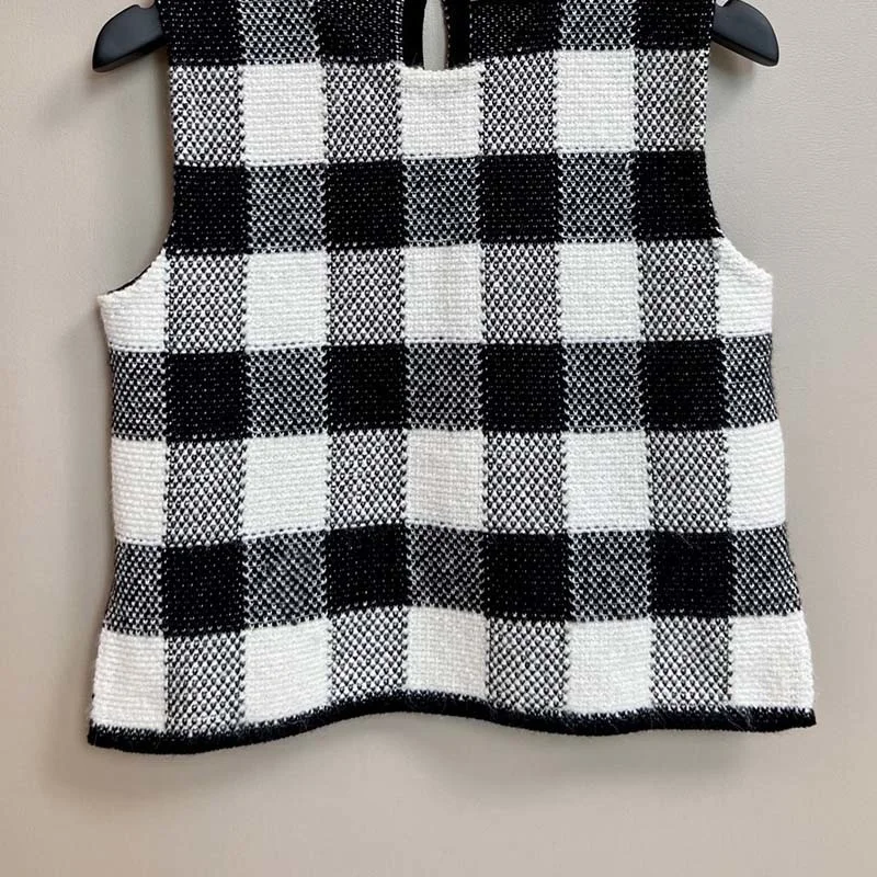 Fashion Retro Wool Plaid Vest Classic Runway Round Neck Embroidery Short Slim Tank Tops 23Early Autumn New Y2K Women Clothing
Fashion Retro Wool Plaid Vest Classic Runway Round Neck Embroidery Short Slim Tank Tops 23Early Autumn New Y2K Women Clothing