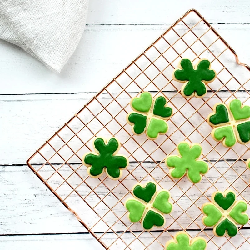 

3D Four Leaf Clover Cookies Cutters Embossing Shamrock Shape Fondant Molds for Cake Decorating Biscuit Cutter Baking Accessories