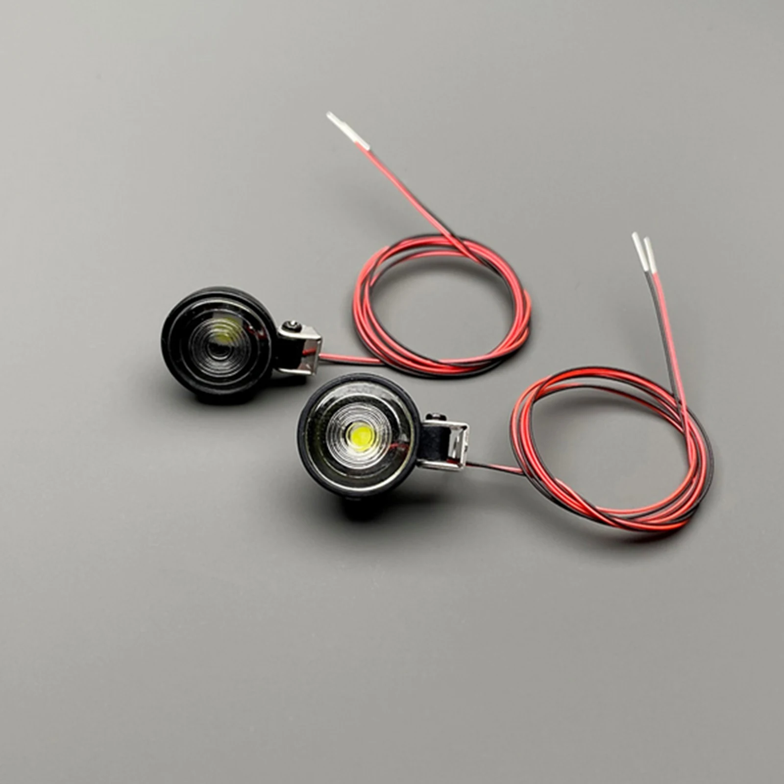 RC Car Model LED Light Equipment Rack White Spotlight Lamp Kit for 1/10 1/14 RC Tractor Truck DIY Modification Part
RC Car Model LED Light Equipment Rack White Spotlight Lamp Kit for 1/10 1/14 RC Tractor Truck DIY Modification Part
