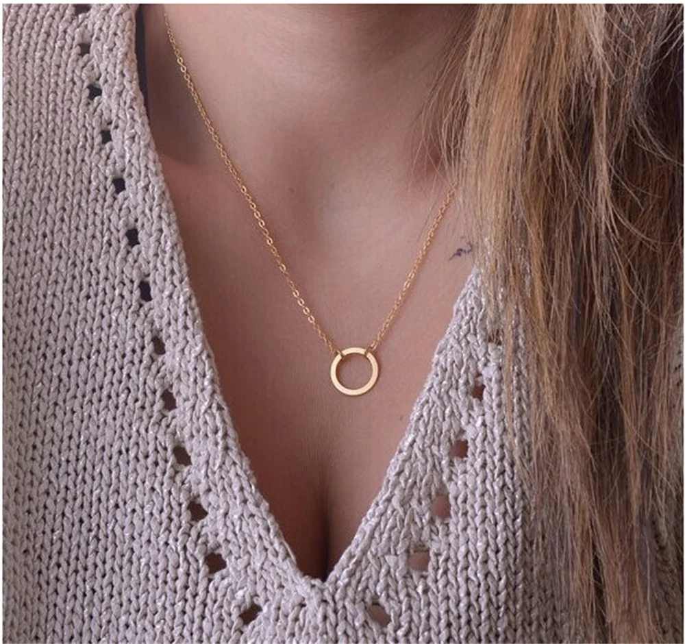Fashion temperament Round Pendant collarbone chain personality fashion simple Circle Necklace neck chain jewelry
Fashion temperament Round Pendant collarbone chain personality fashion simple Circle Necklace neck chain jewelry