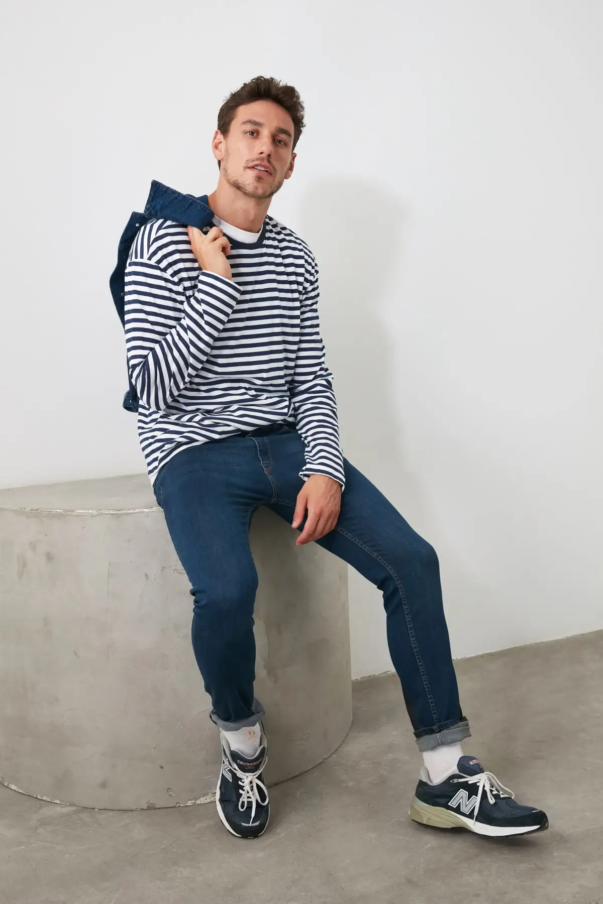 Trendyol Indigo Male Destroylu Skinny Jeans TMNAW20JE0204 джинсы для мужчин штаны мужские pantalones homme hombre брюки мужские
Trendyol Indigo Male Destroylu Skinny Jeans TMNAW20JE0204 джинсы для мужчин штаны мужские pantalones homme hombre брюки мужские