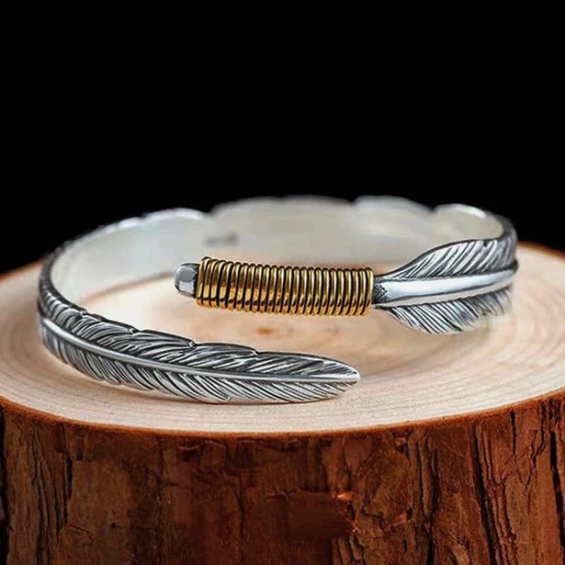 Retro Punk Handmade Art Design Metal Simulation Curved Feather Open Bracelet Bangles for Men Glamour Rock Party Biker Jewelry
Retro Punk Handmade Art Design Metal Simulation Curved Feather Open Bracelet Bangles for Men Glamour Rock Party Biker Jewelry
