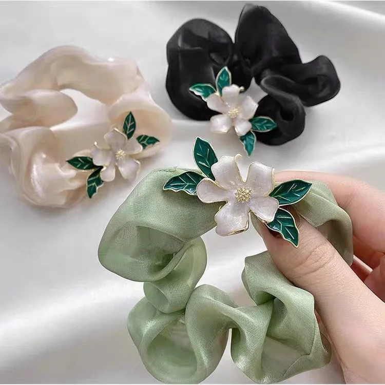 New Summer Large Intestine Ring Headband Temperament Flower Aesthetic Headwear Advanced Hair Ring Scrunchie
New Summer Large Intestine Ring Headband Temperament Flower Aesthetic Headwear Advanced Hair Ring Scrunchie