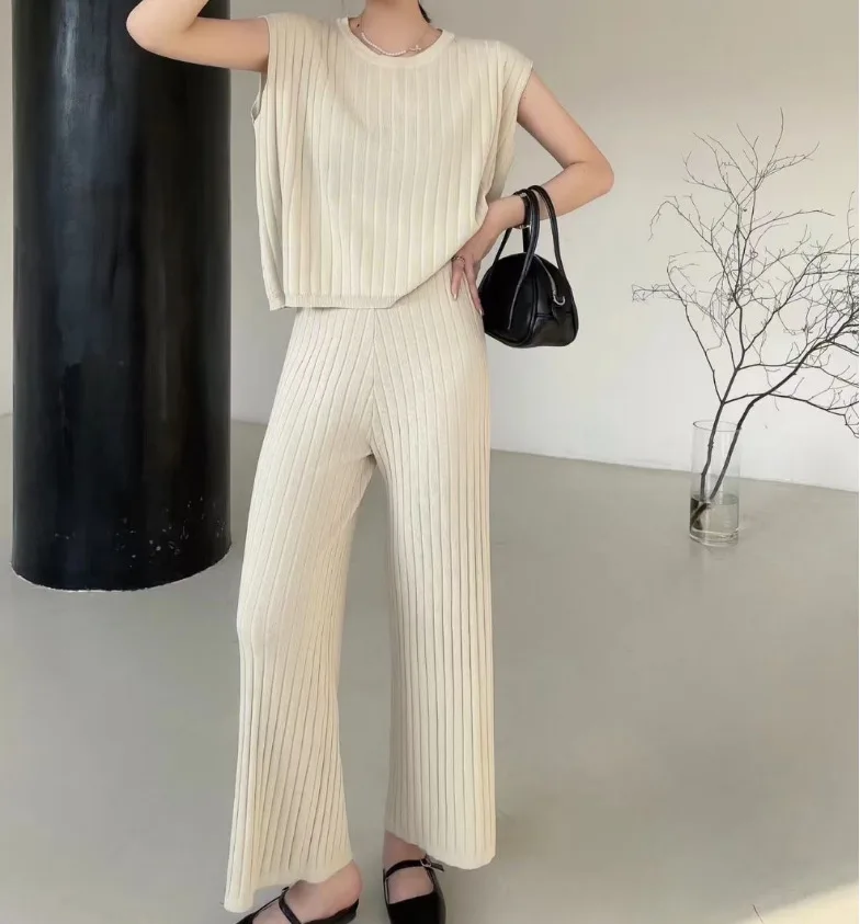 2023 Spring Summer Korean Style Free Simple Suits Temperament High-end Sleeve Knittd Tops + Wide Legs Pants Women Two-piece Set
2023 Spring Summer Korean Style Free Simple Suits Temperament High-end Sleeve Knittd Tops + Wide Legs Pants Women Two-piece Set