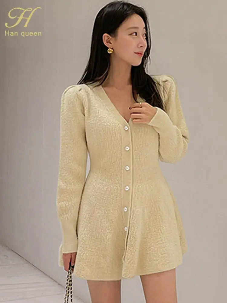 H Han Queen 2023 Autumn Winter Elastic Knitted Sweater Short Dresses Women Fashion A-Line Casual Dress Korean Office Vestidos
H Han Queen 2023 Autumn Winter Elastic Knitted Sweater Short Dresses Women Fashion A-Line Casual Dress Korean Office Vestidos