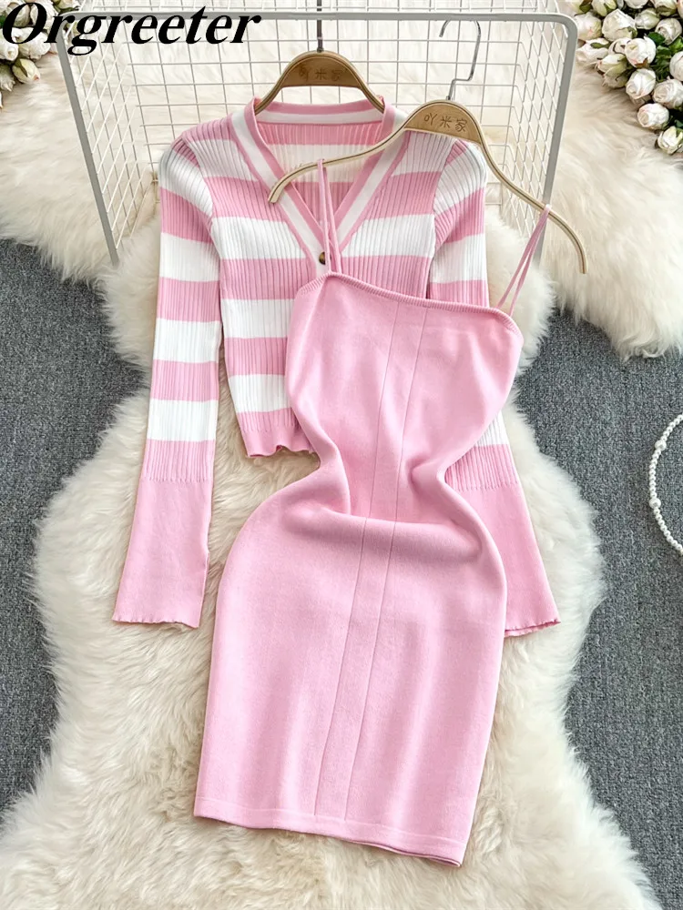 Женский трикотажный комплект из двух предметов, кардиган в полоску с длинным рукавом и платье без бретелек, костюм для весны и лета 
Женский трикотажный комплект из двух предметов, кардиган в полоску с длинным рукавом и платье без бретелек, костюм для весны и лета