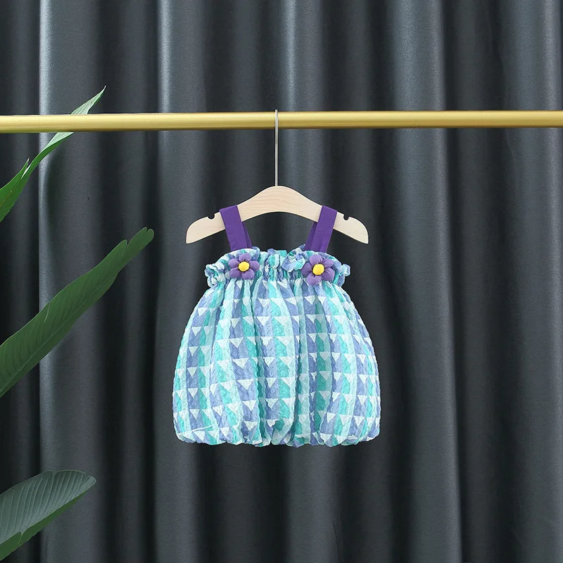 Детское летнее платье без рукавов, с синим принтом
Детское летнее платье без рукавов, с синим принтом