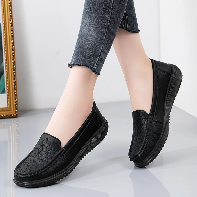 Spring Women's Flat Shoes 2023 New Loafers Non-slip Soft Bottom Casual Shoes Slip on Moccasins Women Boat Shoes Sneakers
Spring Women's Flat Shoes 2023 New Loafers Non-slip Soft Bottom Casual Shoes Slip on Moccasins Women Boat Shoes Sneakers