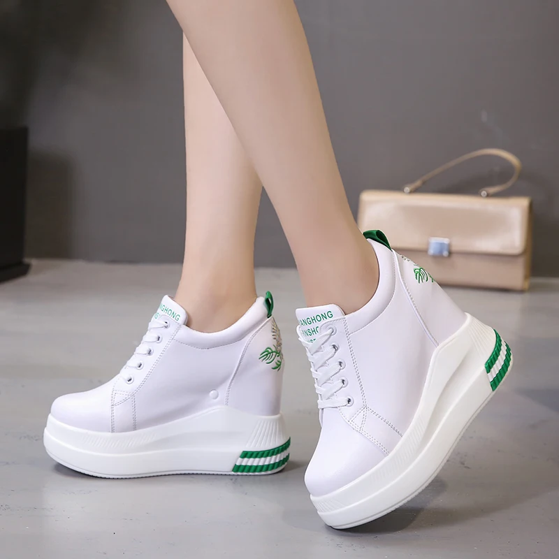 Summer Spring 2023 Fashionable High Heel Ladies Casual Shoes Vulcanized Ladies Platform Shoes Ladies Wedge Sneakers
Summer Spring 2023 Fashionable High Heel Ladies Casual Shoes Vulcanized Ladies Platform Shoes Ladies Wedge Sneakers