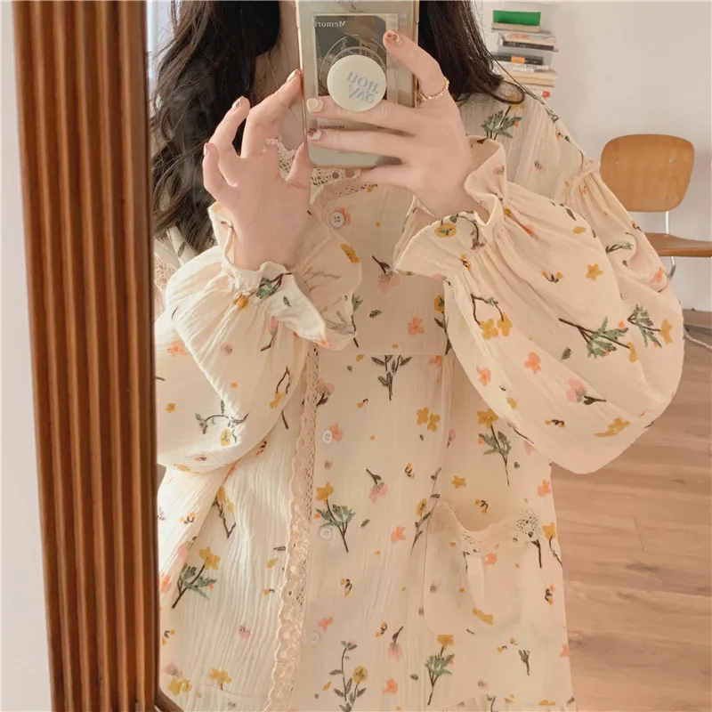 Leaves Print Spring Cotton Home Suit Women Sweet Lace Korean Pajamas Set Loose Single Breasted Shirts + Trousers Sleepwear
Leaves Print Spring Cotton Home Suit Women Sweet Lace Korean Pajamas Set Loose Single Breasted Shirts + Trousers Sleepwear
