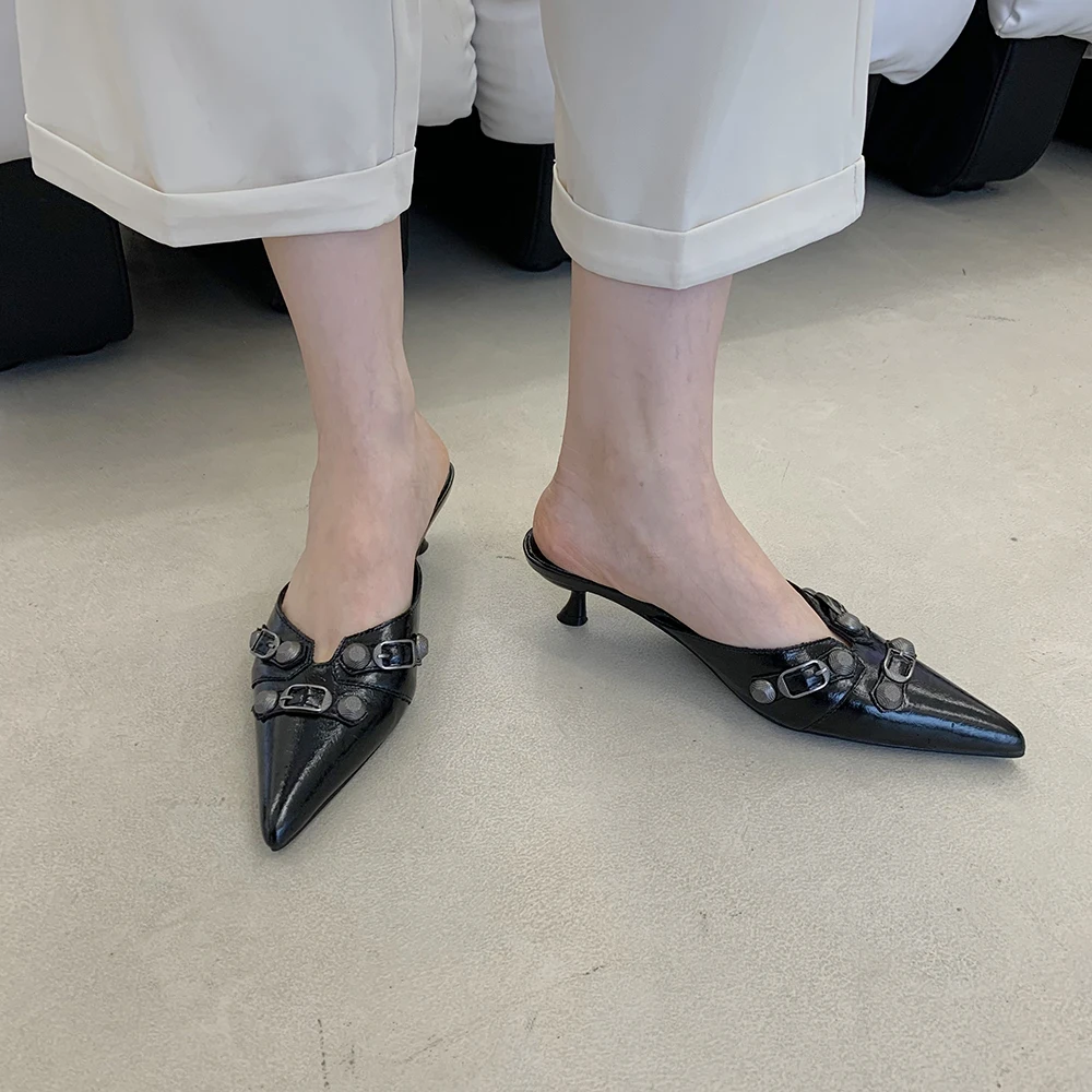 Fashion Women Slippers Pointed Toe Rivet Buckle Dress Shoes Shallow Slip On Thin Low Heels White/Silver/Black/Brown Casual Slide
Fashion Women Slippers Pointed Toe Rivet Buckle Dress Shoes Shallow Slip On Thin Low Heels White/Silver/Black/Brown Casual Slide