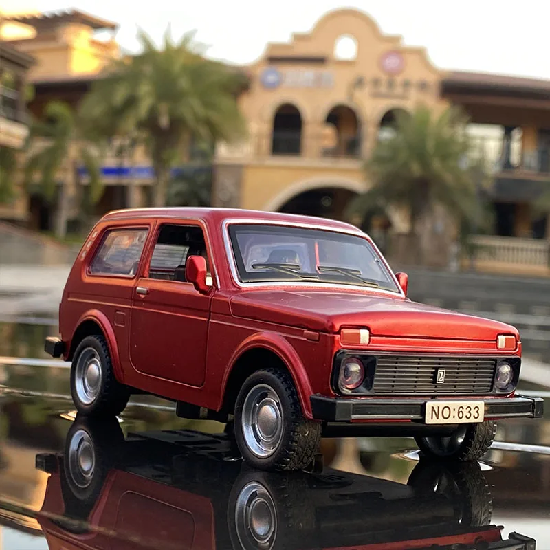 1/32 Scale Lada Jeep Car Alloy Model Simulation Pull Back Sound Light Children's Toy Car Diecast Mini Toys Vehicles Collection
1/32 Scale Lada Jeep Car Alloy Model Simulation Pull Back Sound Light Children's Toy Car Diecast Mini Toys Vehicles Collection