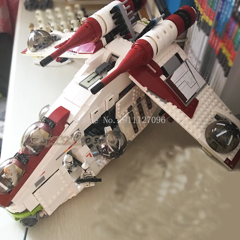 1224pcs Toy Building Block Boy's Birthday Gift Puzzle Assembled Toy Republic Gunboat Compatible 05041 80143
1224pcs Toy Building Block Boy's Birthday Gift Puzzle Assembled Toy Republic Gunboat Compatible 05041 80143