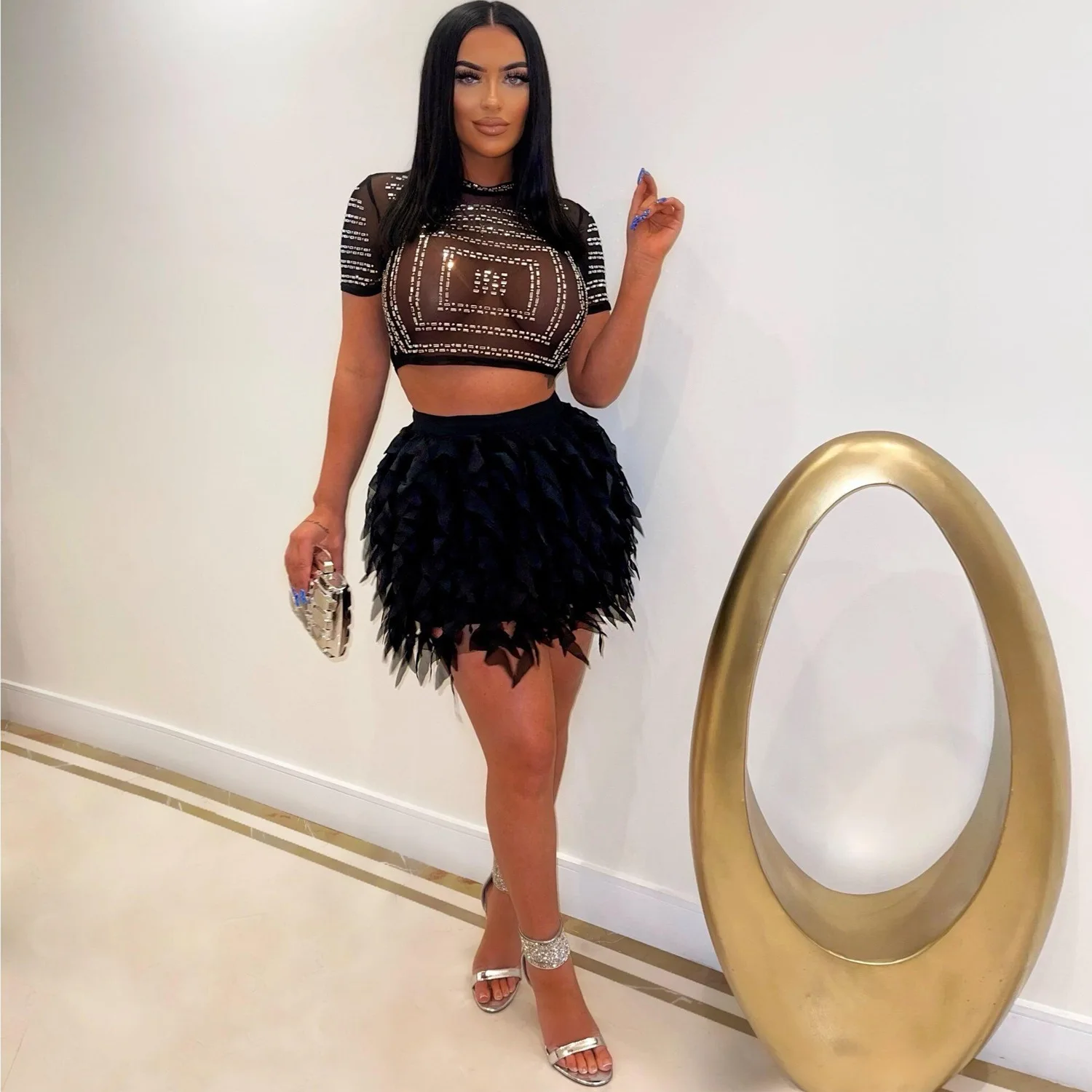 Соблазнительные женские роскошные элегантные Клубные платья с бахромой и бахромой, комплект из двух предметов, сетчатая юбка-мини из двух предметов
Соблазнительные женские роскошные элегантные Клубные платья с бахромой и бахромой, комплект из двух предметов, сетчатая юбка-мини из двух предметов