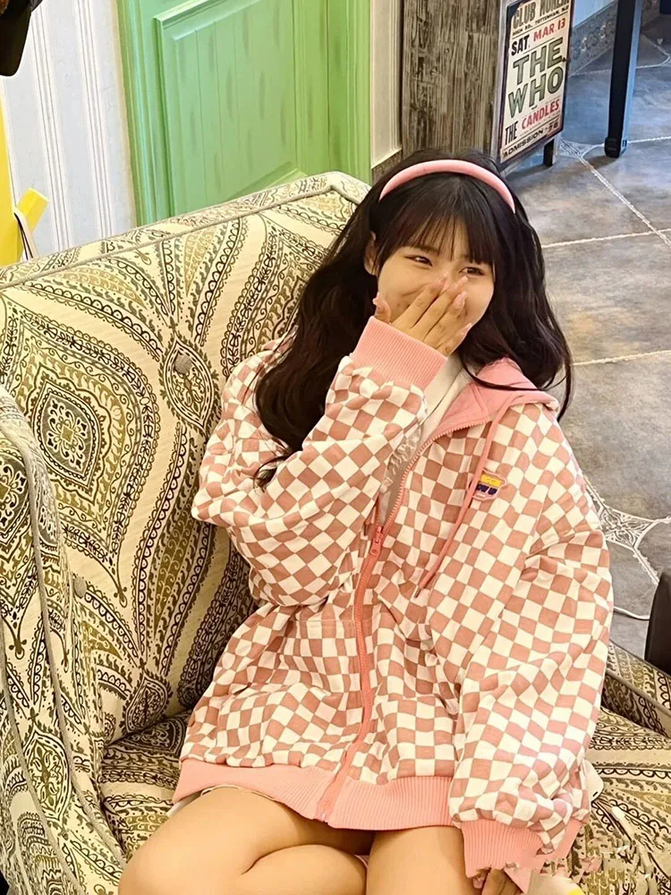 Y2k Tops Japanese Kawaii Zipper Pink Woman Jacket Letter Embroidery Double-sided Cardigan Coat Winter Oversized Couple Clothing
Y2k Tops Japanese Kawaii Zipper Pink Woman Jacket Letter Embroidery Double-sided Cardigan Coat Winter Oversized Couple Clothing