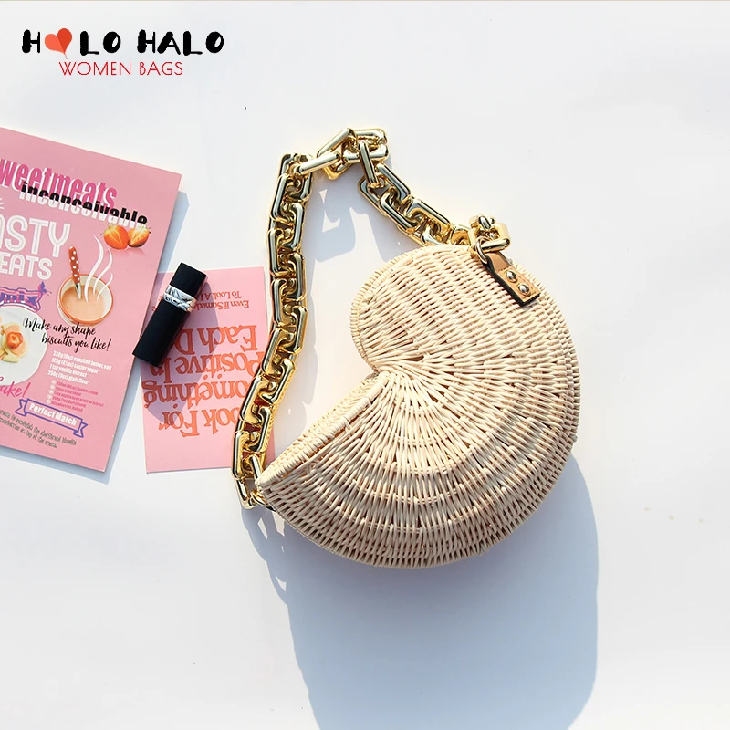 Rattan Conch Basket Bags Crossbody Bags for Women Designer Female Woven Straw Shell Underarm Beach Bag Summer Girls Gifts
Rattan Conch Basket Bags Crossbody Bags for Women Designer Female Woven Straw Shell Underarm Beach Bag Summer Girls Gifts