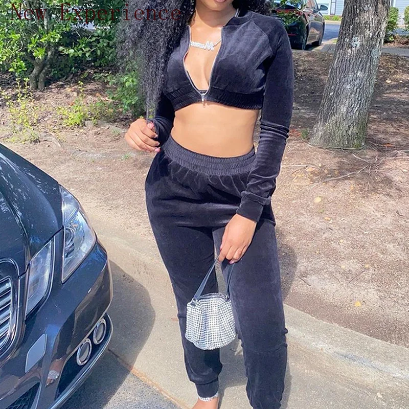 Velvet Cropped Long-sleeved Sexy Zipper Top and Sweatpants Jogging Suit Casual Solid Color Streetwear Two-piece Female Slim Fit
Velvet Cropped Long-sleeved Sexy Zipper Top and Sweatpants Jogging Suit Casual Solid Color Streetwear Two-piece Female Slim Fit