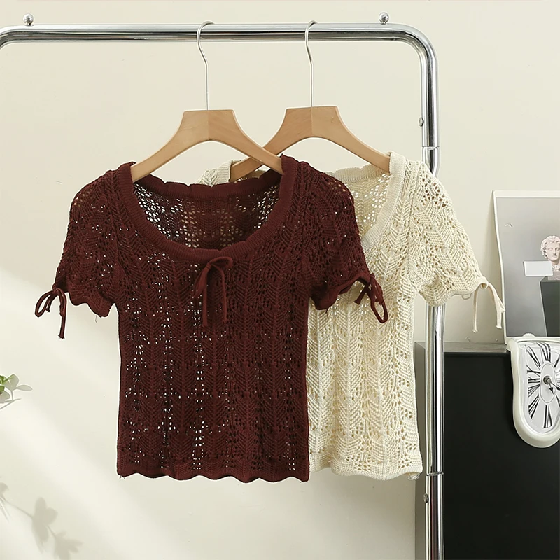 Women's Hollow Square Collar Short Sleeve Knitted T-shirt Summer 2023 New Sweet Slim-fit Short Crop Top Women Kawaii Clothes 
Women's Hollow Square Collar Short Sleeve Knitted T-shirt Summer 2023 New Sweet Slim-fit Short Crop Top Women Kawaii Clothes