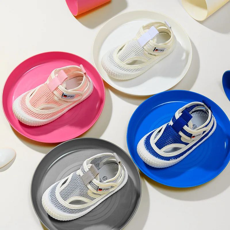 Net Shoes Summer Korean Version of Boys' Cool Net Children's Shoes Sandalias Para Niñas Unisex Sneaker Children's Hollow Sandal 
Net Shoes Summer Korean Version of Boys' Cool Net Children's Shoes Sandalias Para Niñas Unisex Sneaker Children's Hollow Sandal