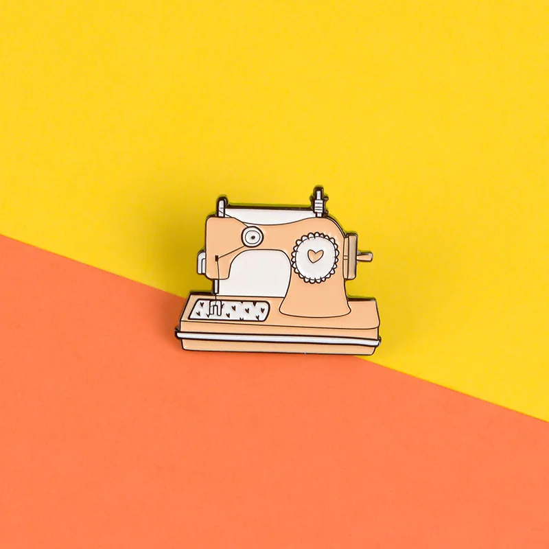 SALeeee Creative retro sewing machine brooch personality fashion brooch alloy enamel dripping oil fun cartoon badge
SALeeee Creative retro sewing machine brooch personality fashion brooch alloy enamel dripping oil fun cartoon badge