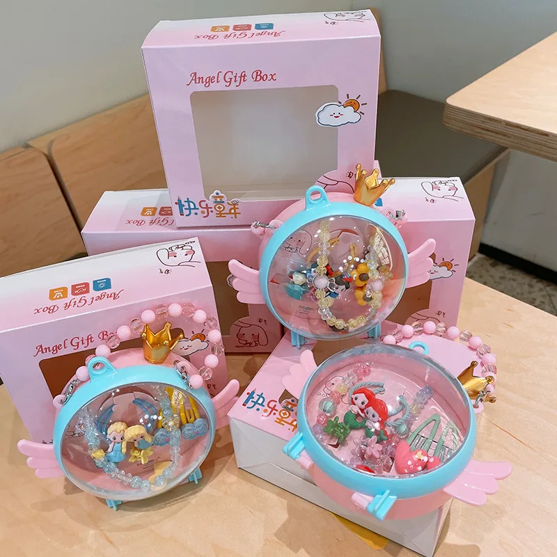Children Hair Accessories Set Angel Wing Princess Gift Box Hair Accessories Lovely Cartoon Pendant Necklace BB Clip Hairpin Gift
Children Hair Accessories Set Angel Wing Princess Gift Box Hair Accessories Lovely Cartoon Pendant Necklace BB Clip Hairpin Gift