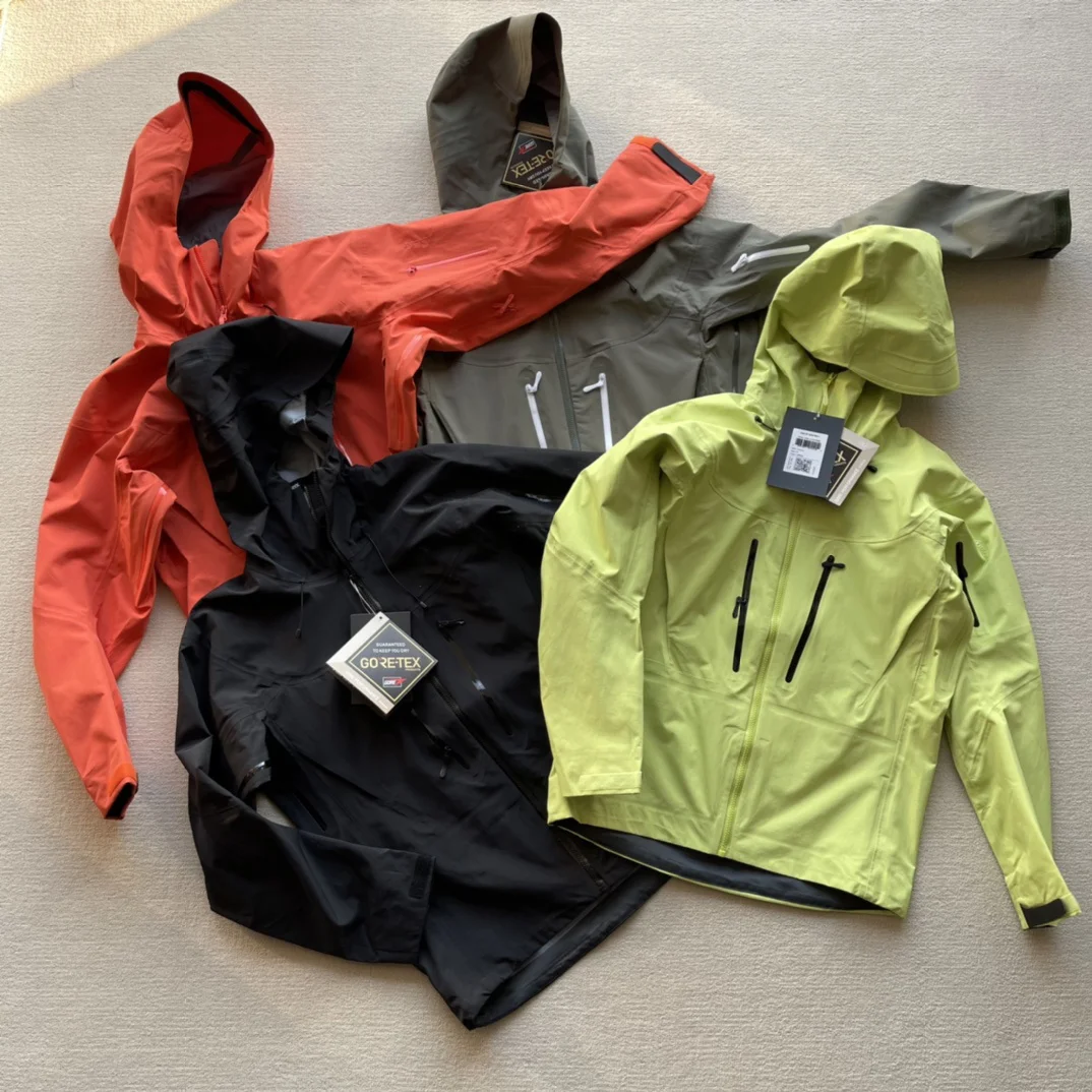 Fashion ARC Embroidery Three Layer Outdoor Waterproof For Men Women GORE-TEXPRO Alpha Casual Lightweight Hiking Jacket
Fashion ARC Embroidery Three Layer Outdoor Waterproof For Men Women GORE-TEXPRO Alpha Casual Lightweight Hiking Jacket