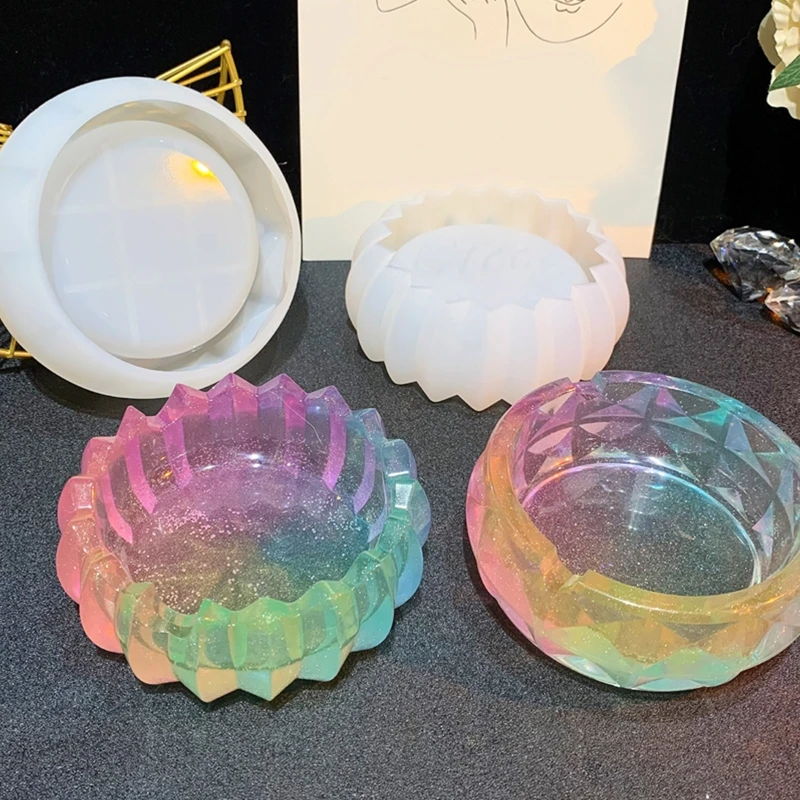 DIY 3D Lotus Ashtray Silicone Mold Round Ashtray Plate Tray Jewelry Holder Storage Dish Resin Mould Home Decoration Casting Tool
DIY 3D Lotus Ashtray Silicone Mold Round Ashtray Plate Tray Jewelry Holder Storage Dish Resin Mould Home Decoration Casting Tool
