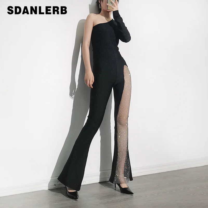 Temperament Sexy Style Jumpsuit 2021 Autumn New Fashion One Shoulder Long Sleeve Sequined Decoration High Waist Slimming Pants
Temperament Sexy Style Jumpsuit 2021 Autumn New Fashion One Shoulder Long Sleeve Sequined Decoration High Waist Slimming Pants