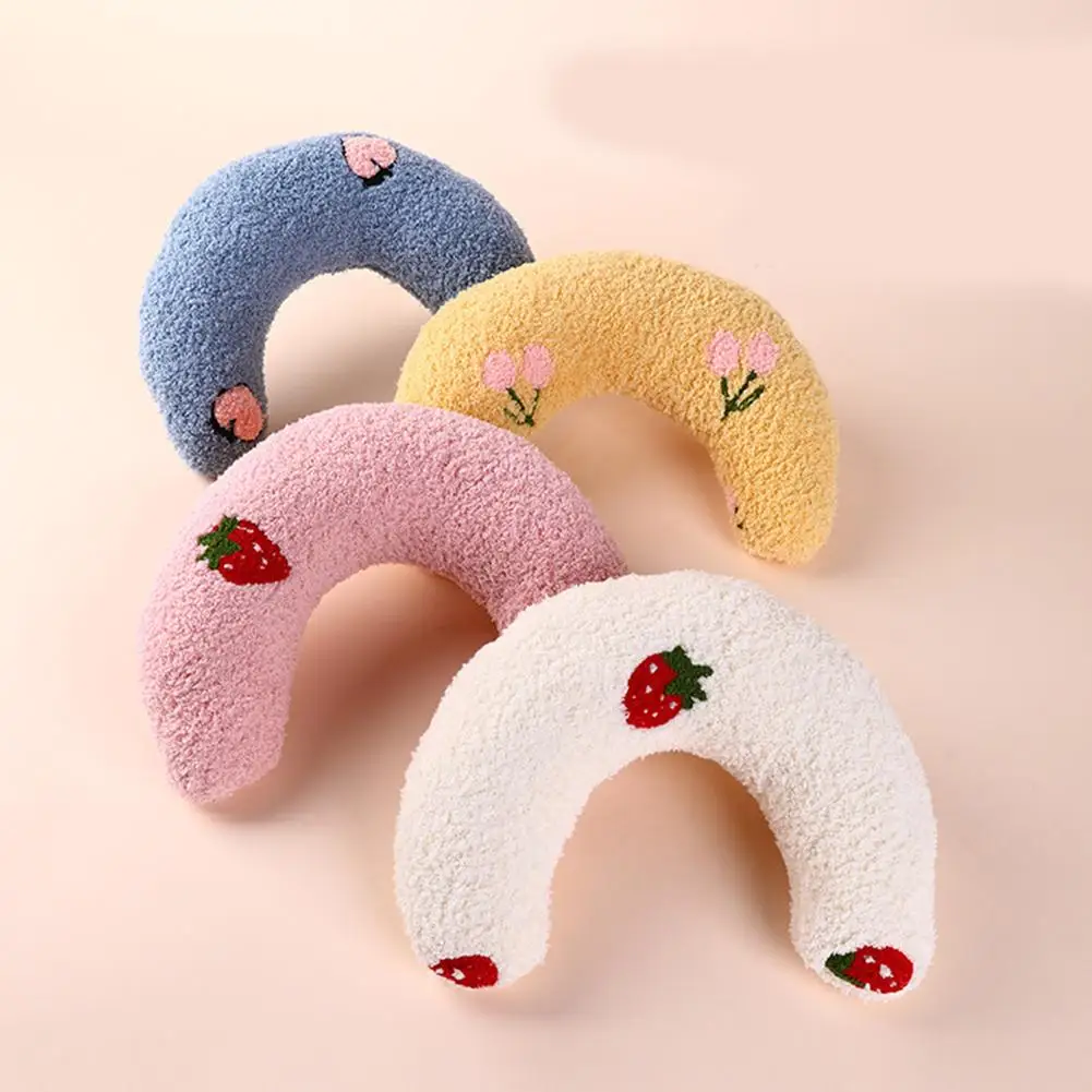 Plush U-shaped Dog Cat Pillow Comfortable Protect Cervical Spine Deep Sleep Puppy Kitten Pillow Pet Supplies
Plush U-shaped Dog Cat Pillow Comfortable Protect Cervical Spine Deep Sleep Puppy Kitten Pillow Pet Supplies