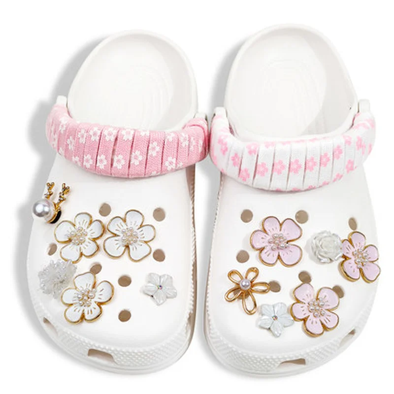 Elegant Women DIY Croc Charms Designer Pink Sakura Clogs Shoe Decorations Luxury Quality Shoes Charms for Croc 2022 Fashion New
Elegant Women DIY Croc Charms Designer Pink Sakura Clogs Shoe Decorations Luxury Quality Shoes Charms for Croc 2022 Fashion New