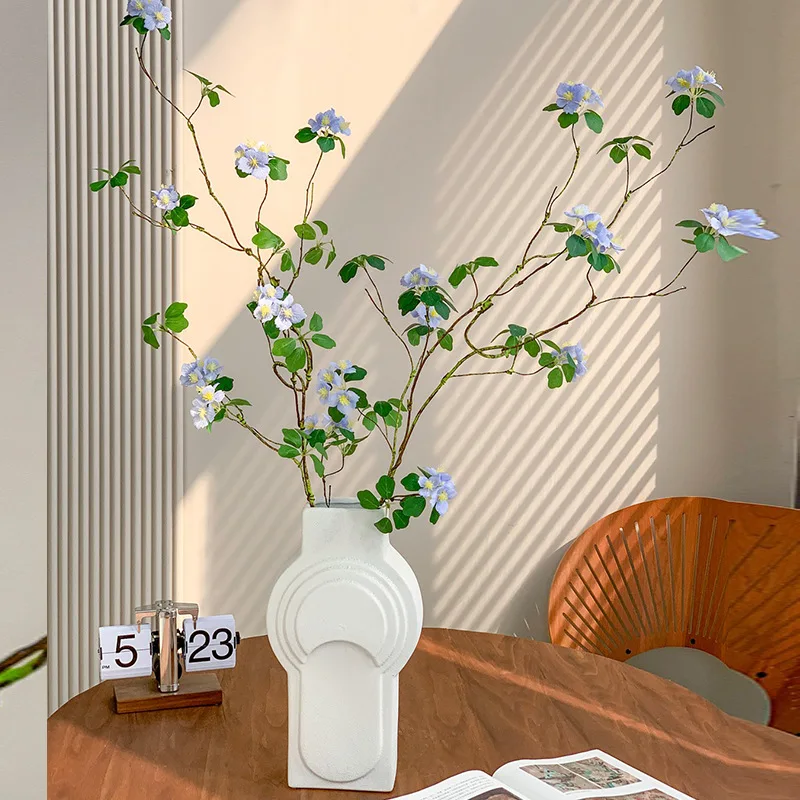 Artificial Flowers Mountain Camellia Green Plants Green Leaves Pendant Bell Silk Flower Living Room Home Dining Table Decoration
Artificial Flowers Mountain Camellia Green Plants Green Leaves Pendant Bell Silk Flower Living Room Home Dining Table Decoration