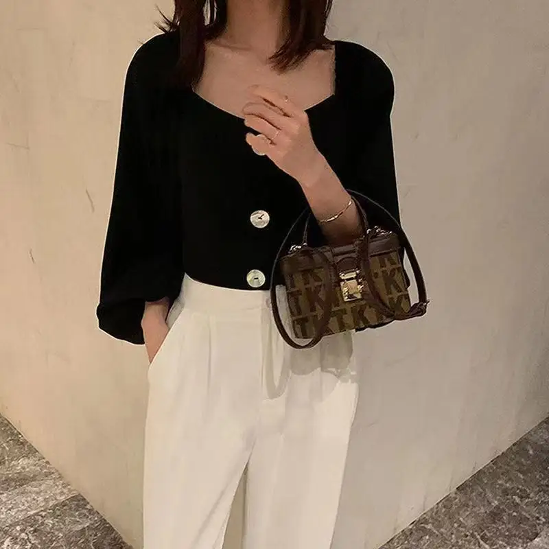 New Trend Retro Box Bag NetRed Chic Cosmetic Bag High-end Luxury Brand Design Lady One-shoulder Diagonal Handbag
New Trend Retro Box Bag NetRed Chic Cosmetic Bag High-end Luxury Brand Design Lady One-shoulder Diagonal Handbag