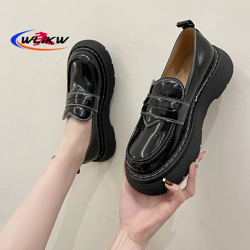 2022 Classic Black Low Ankle Martin Shoes Men Bright Leather Shoes Lace-up Trendy Streetwear Casual Footwear Men Martin Boots
2022 Classic Black Low Ankle Martin Shoes Men Bright Leather Shoes Lace-up Trendy Streetwear Casual Footwear Men Martin Boots