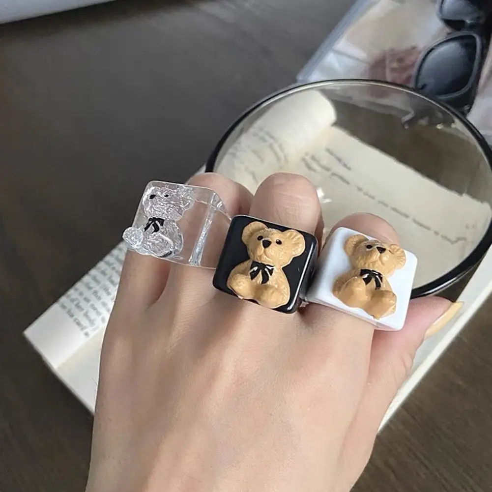 2022 New Cute Transparent White Black Resin Acrylic Geometric Square Bear Rings Cartoon For Women Girls Travel Jewelry Gifts
2022 New Cute Transparent White Black Resin Acrylic Geometric Square Bear Rings Cartoon For Women Girls Travel Jewelry Gifts