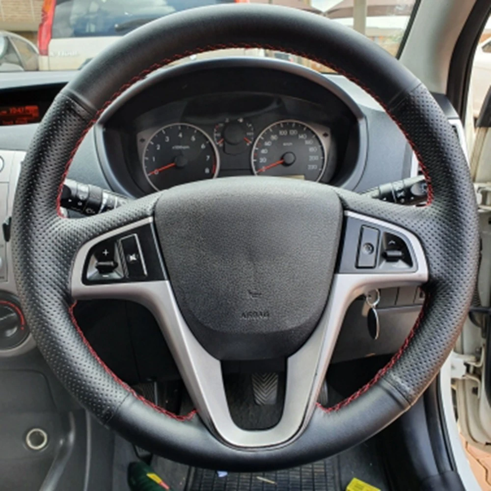 Черный чехол на руль из искусственной кожи, сшитый вручную для Hyundai Solaris Verna I20 Accent
Черный чехол на руль из искусственной кожи, сшитый вручную для Hyundai Solaris Verna I20 Accent