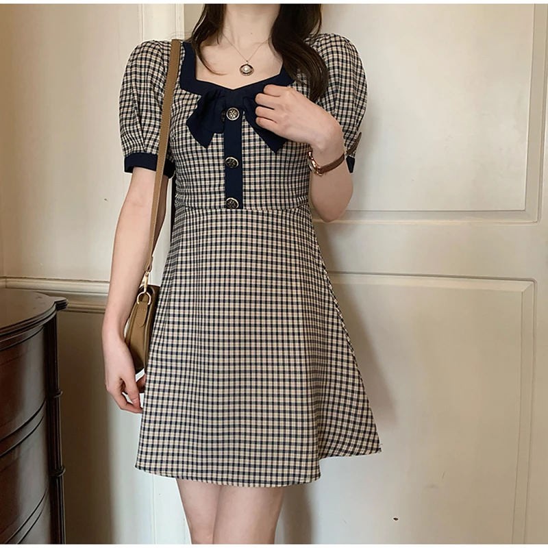 Square Collar Puff Short Sleeves Women Dresses Preppy Style Plaid Mini In Black Color Check Print Bow Dress Mori Girl Clothing
Square Collar Puff Short Sleeves Women Dresses Preppy Style Plaid Mini In Black Color Check Print Bow Dress Mori Girl Clothing