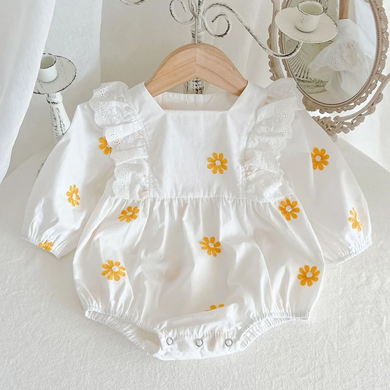 Kids Baby Girls Long Sleeve Daisy Embroidery Clothes Autumn Infant Rompers Sweet Newborn Baby Girls Jumpsuit
Kids Baby Girls Long Sleeve Daisy Embroidery Clothes Autumn Infant Rompers Sweet Newborn Baby Girls Jumpsuit