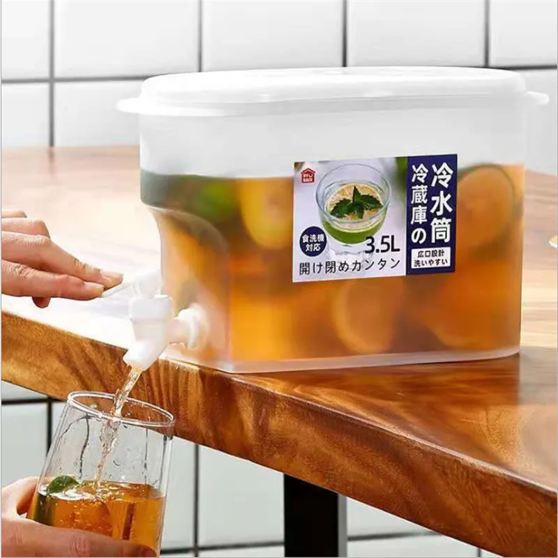3.5L Large Capacity Cold Kettle Refrigerator with Faucet Lemon Fruit Tea Ice Water Teapot Iced Beverage Cold Water Bucket
3.5L Large Capacity Cold Kettle Refrigerator with Faucet Lemon Fruit Tea Ice Water Teapot Iced Beverage Cold Water Bucket