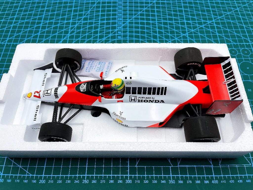 Minichamps1:18 F1 MP4-5B 1990 Senna Special Edition Simulation Limited Edition Resin Metal Static Car Model Toy Gift
Minichamps1:18 F1 MP4-5B 1990 Senna Special Edition Simulation Limited Edition Resin Metal Static Car Model Toy Gift