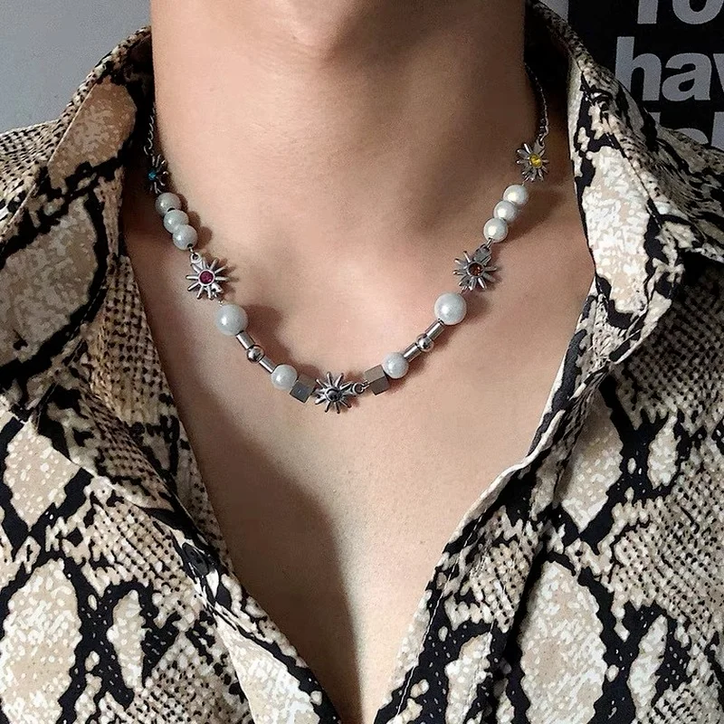 Reflective Imitation Pearl Stitching Necklace for Men Women Choker Collar Eight-pointed Star Clavicle Chain Hip Hop Punk Jewelry
Reflective Imitation Pearl Stitching Necklace for Men Women Choker Collar Eight-pointed Star Clavicle Chain Hip Hop Punk Jewelry