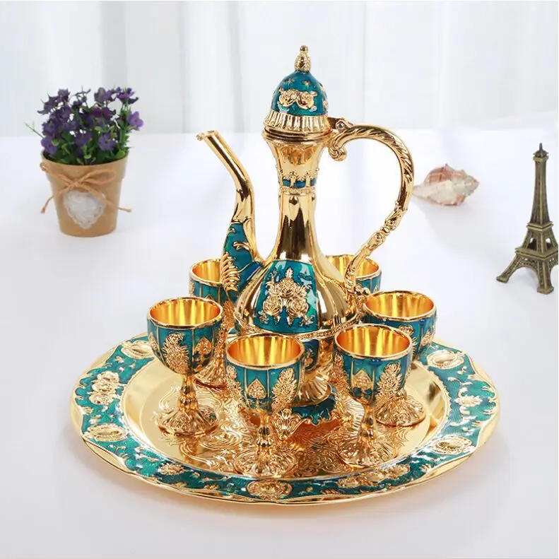 Russian vintage alloy wine pot and wine set 8 pieces of home furnishing hotel decoration decoration gifts creative gifts 
Russian vintage alloy wine pot and wine set 8 pieces of home furnishing hotel decoration decoration gifts creative gifts