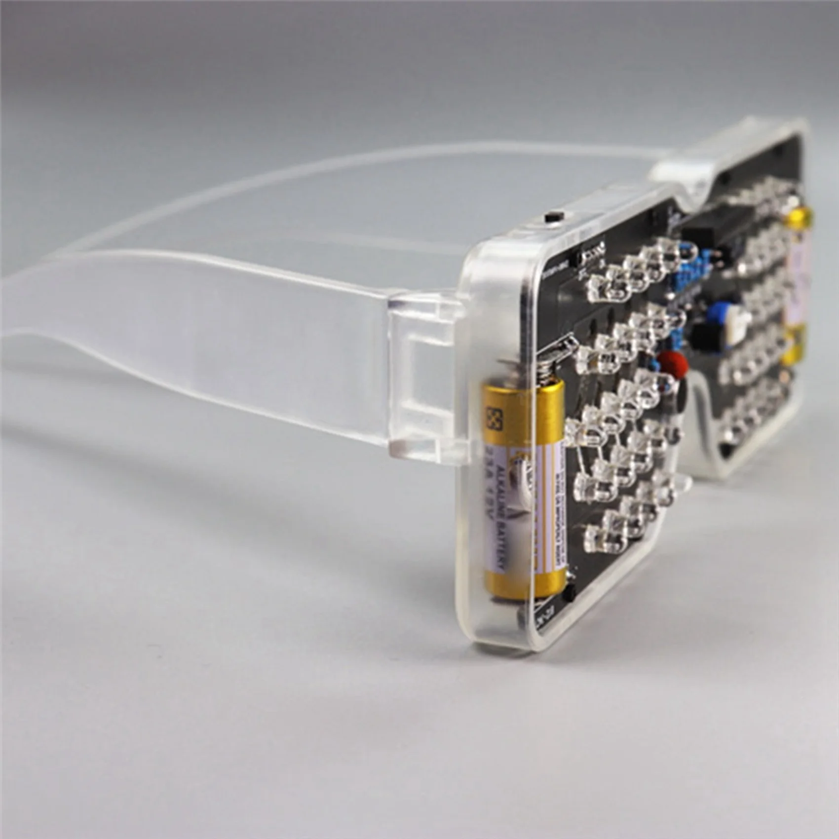 

Voice Activated LED Light Emitting Glasses Making Kit Light-Emitting Diode Flashing Light DIY Electronic Kit(Red)