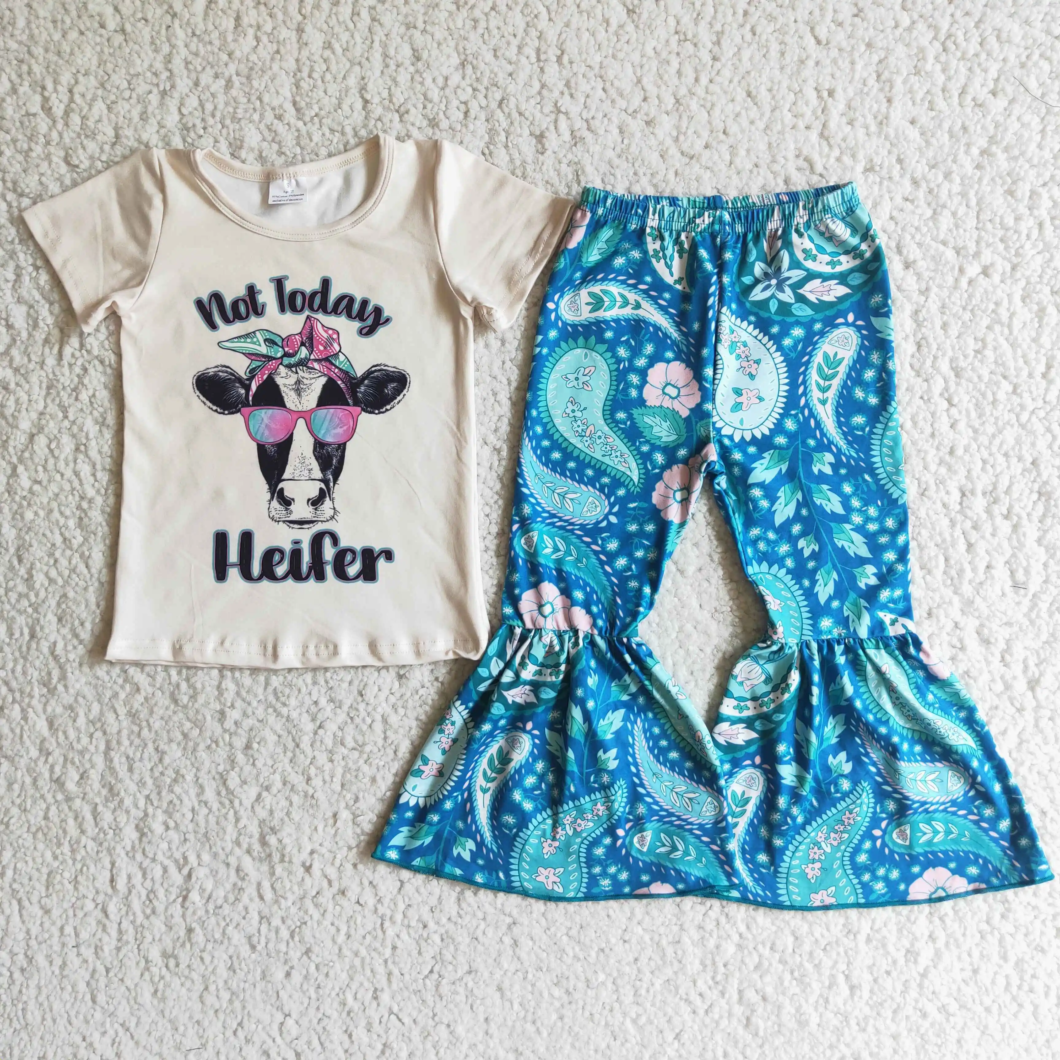 children's boutique clothes short sleeve cattle pattern floral print bell-bottoms kids clothing girls wholesale children clothes
children's boutique clothes short sleeve cattle pattern floral print bell-bottoms kids clothing girls wholesale children clothes