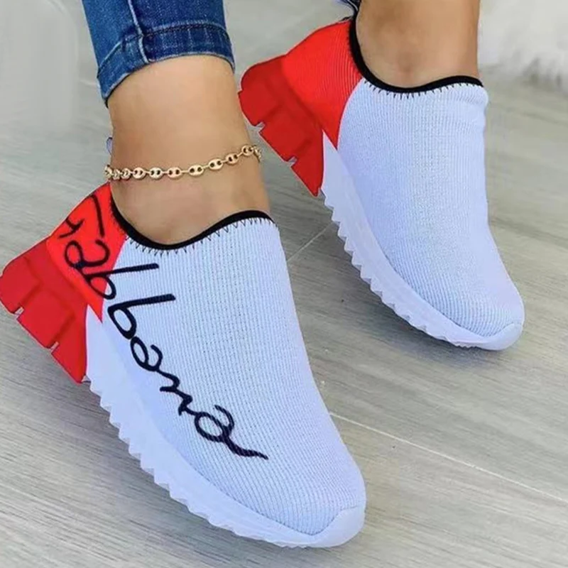 Женские повседневные сетчатые кроссовки на низком каблуке, модные спортивные кроссовки для бега, Новинка Лето-Осень 2022, женские удобные про...
Женские повседневные сетчатые кроссовки на низком каблуке, модные спортивные кроссовки для бега, Новинка Лето-Осень 2022, женские удобные про...