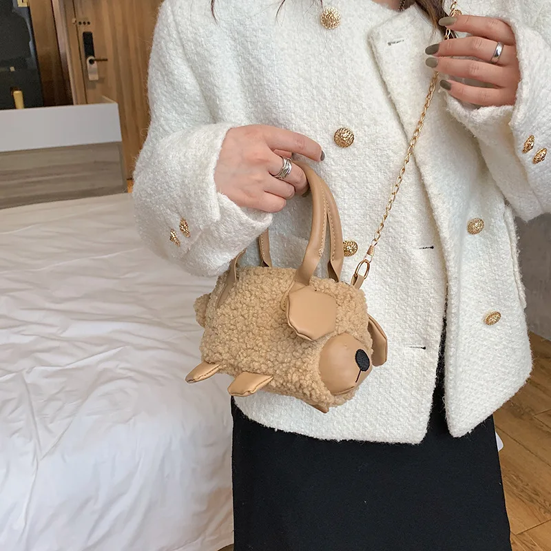 Plush Lamb Casual Handbags 2022 New Autumn and Winter Lamb Wool Bag Simple Plush One-shoulder Messenger Bag
Plush Lamb Casual Handbags 2022 New Autumn and Winter Lamb Wool Bag Simple Plush One-shoulder Messenger Bag